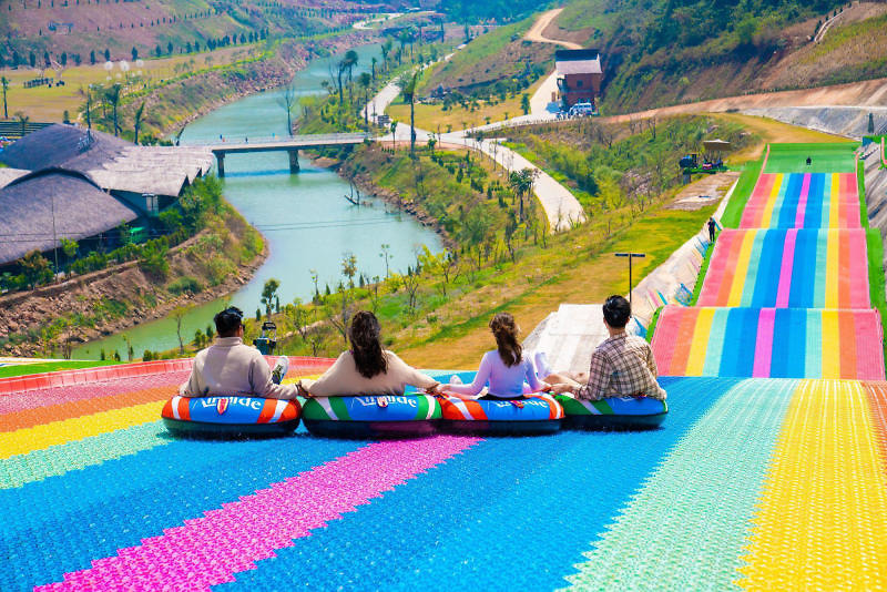 Mộc Châu Island - Trải Nghiệm Đỉnh Cao Từ Cầu Kính Bạch Long Tới Lễ Hội Ẩm Thực Tây Bắc